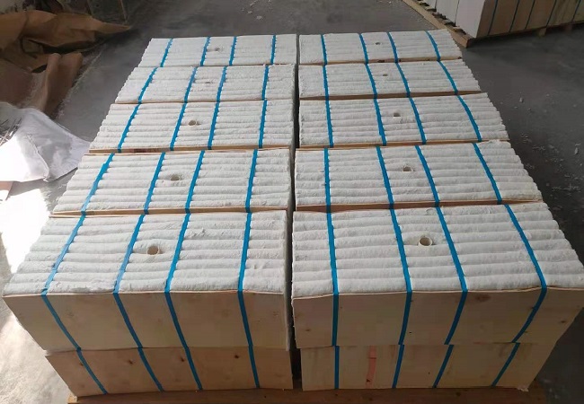 隧道窯吊頂用耐火磚和陶瓷纖維模塊哪個好